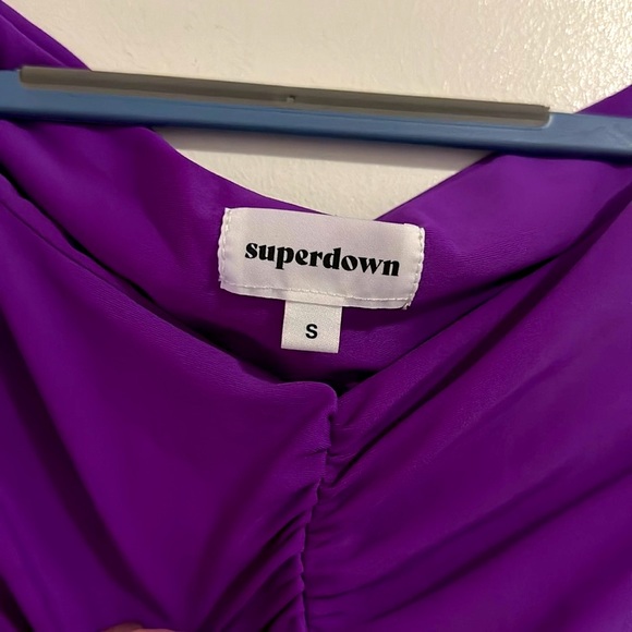 NWOT Revolve Superdown Kelia Bright Purple Ruched Long Sleeve Crop Top Size S - Picture 3 of 4